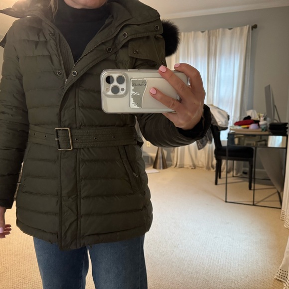 Authentic Burberry coat - Picture 7 of 10